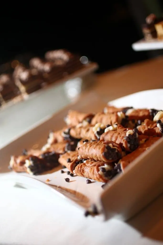 Canolis 683x1024 - Butlered Desserts