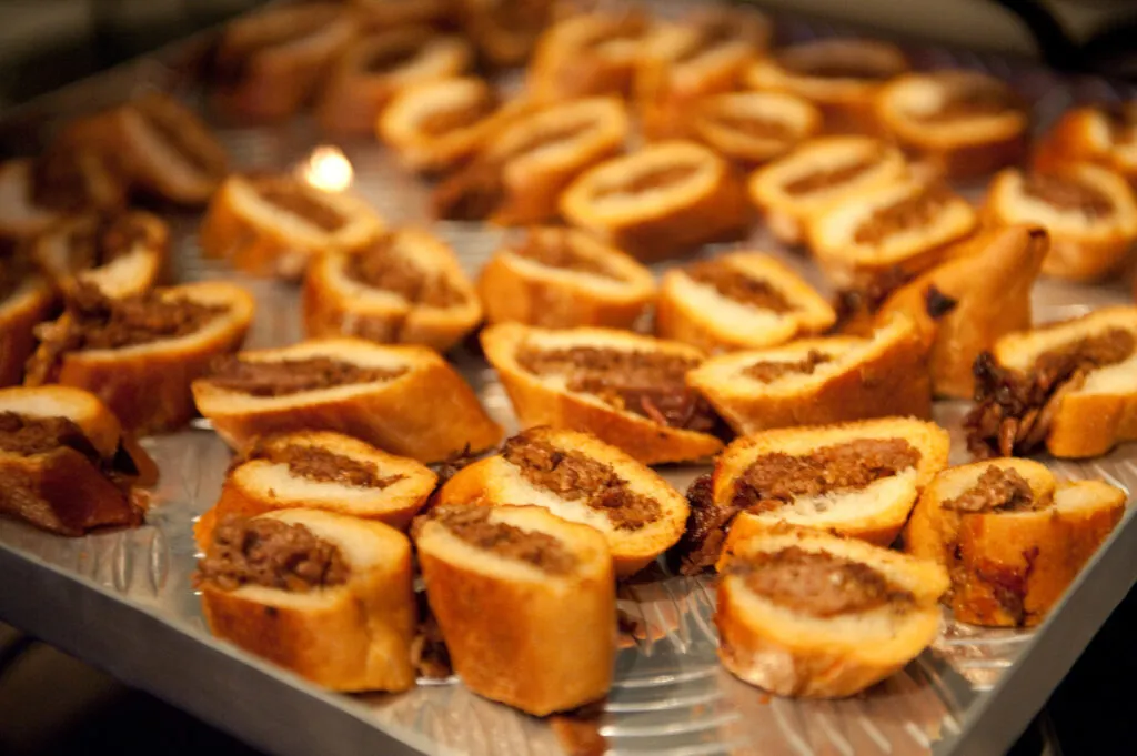 Cheesesteak Bites 1024x681 - Butlered Hors d'oeuvres