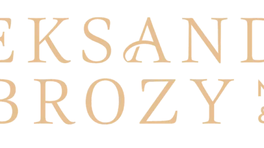 AA Done 3 536x302 - Alexsandra Ambrozy Makeup & Hair Artistry