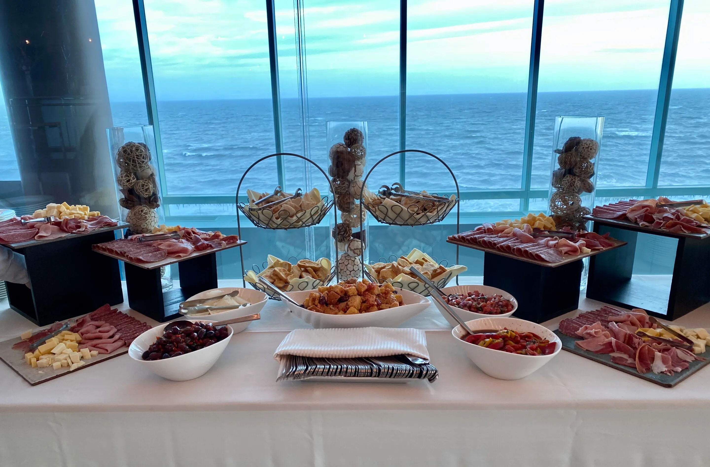 Cuisine Antipasti Display scaled - Cuisine